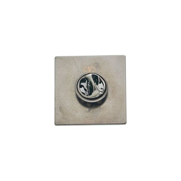 Valentino Pin